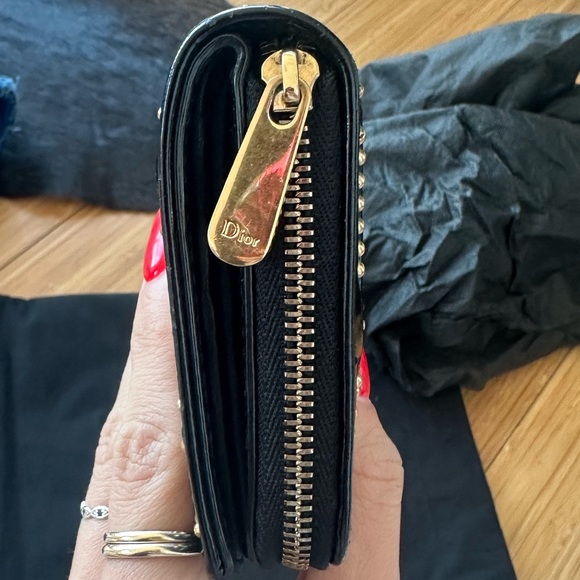 Black Dior Diorama Studded Wallet Patent Leather - Picture 5 of 10
